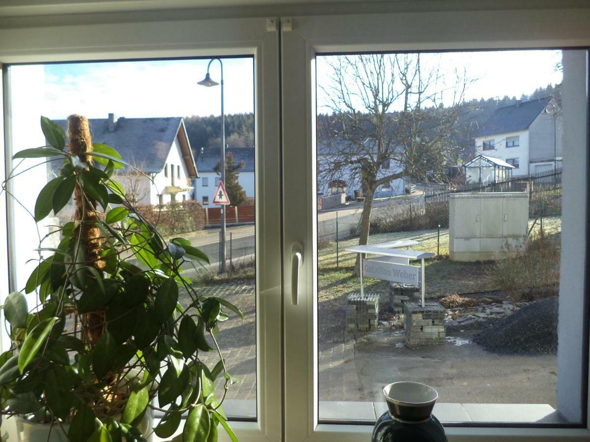 Ferienappartment Mit Schlafzimmer Farschweiler Dış mekan fotoğraf
